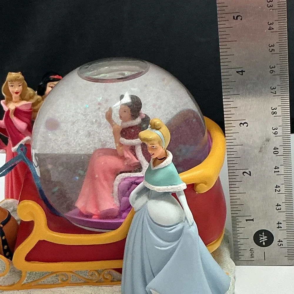 Disney Princess Christmas Sleigh Ride Snow Globe 2003 Rare Vintage